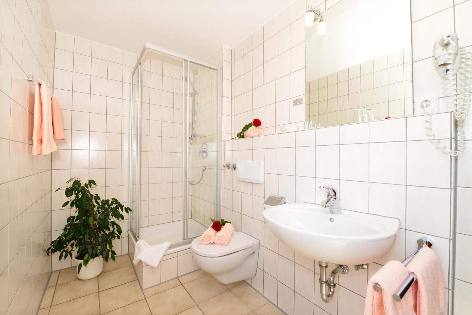 Hotel Am Buchwald اسلنغن الغرفة الصورة