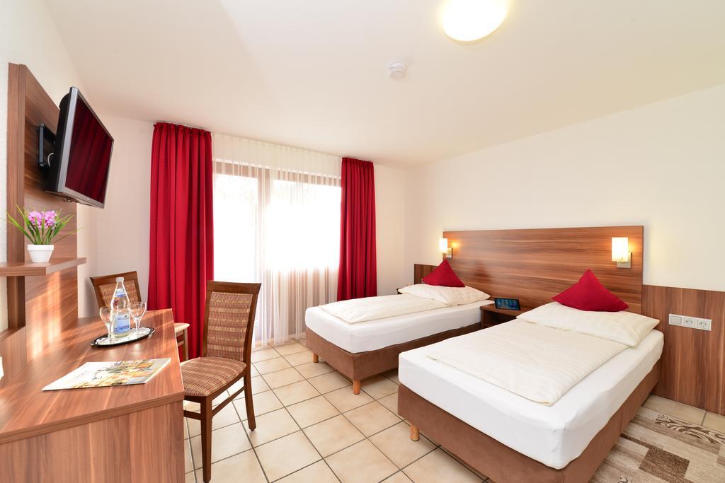 Hotel Am Buchwald اسلنغن المظهر الخارجي الصورة